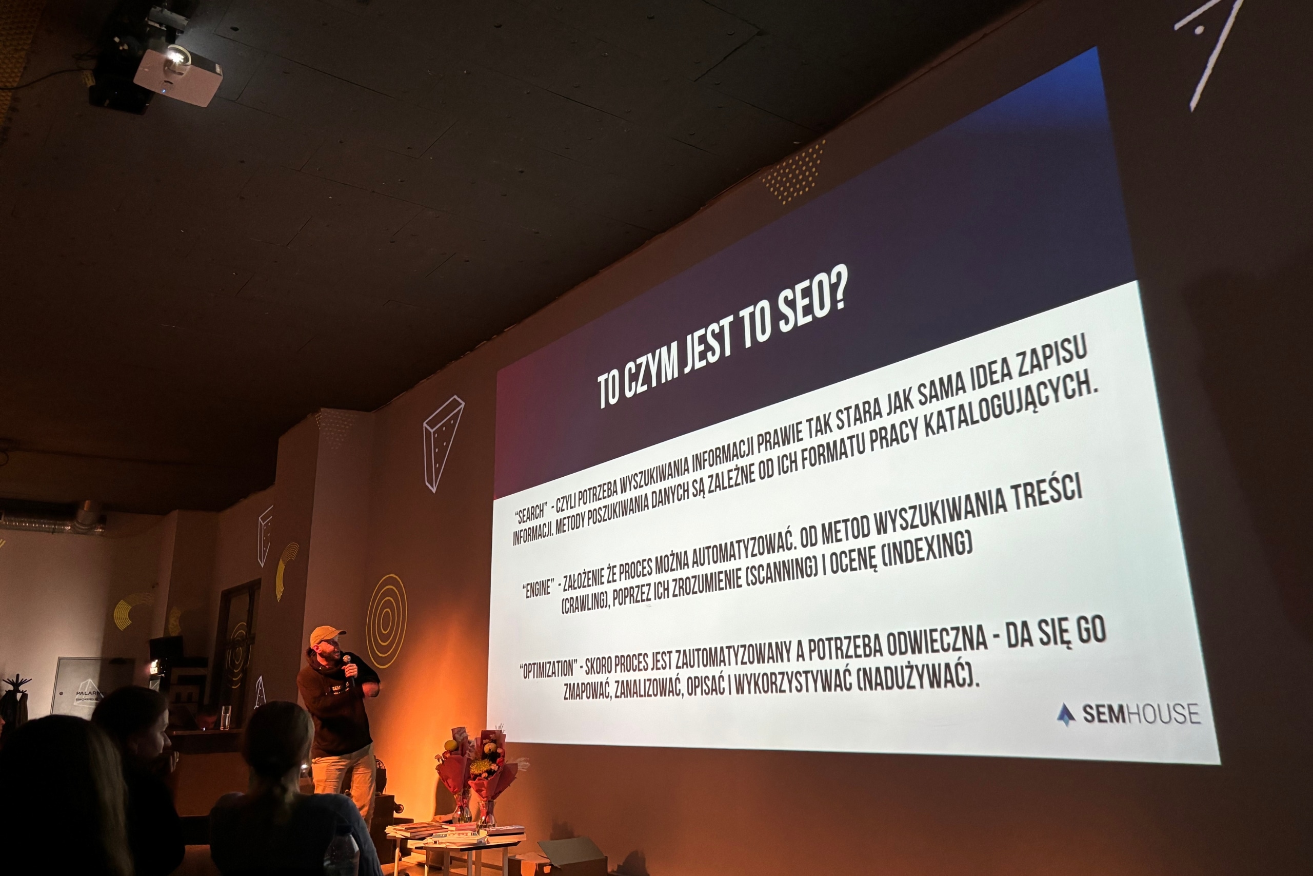 Crash Mondays - Jakub Kitel, SEO Manager w SEM House, wyjaśnia, o co chodzi w SEO